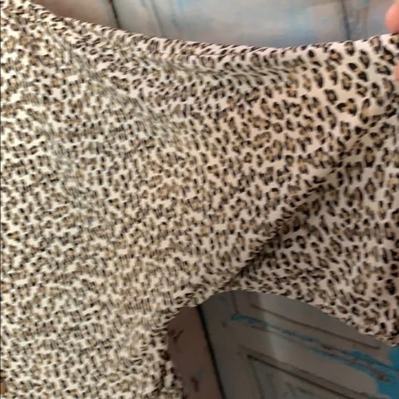 Chico’s Womans 0 Petite Leopard Print Blouse - Picture 2 of 5